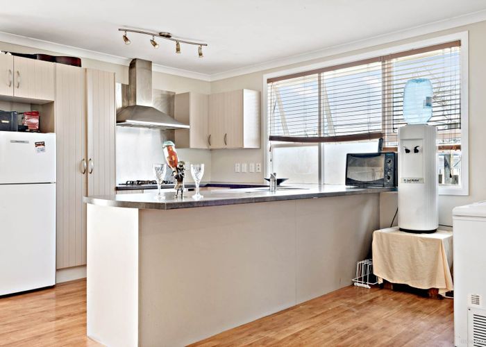  at 20C Ashgrove Road, Mangere, Auckland