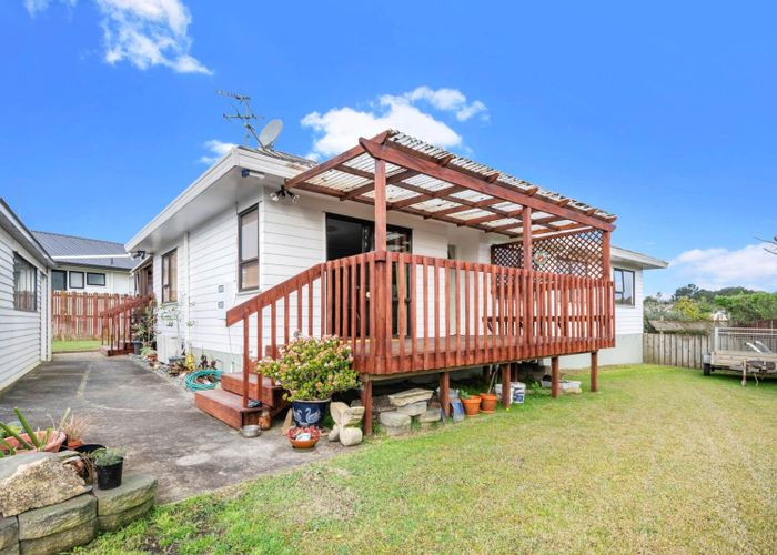 For sale 7 Wren Place, Unsworth Heights, North Shore City, Auckland