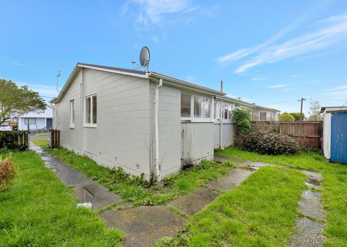  at 21 - 23 Ealing Street, Redwood, Christchurch City, Canterbury