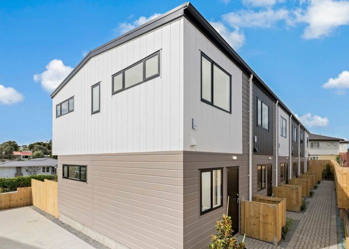  at 3/40 Saint Leonards Road, Kelston, Auckland