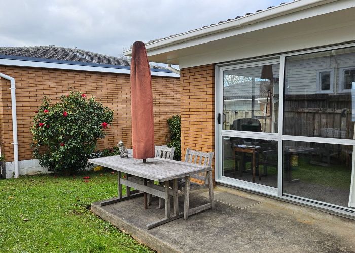  at 2/46 Tawhiri Road, One Tree Hill, Auckland City, Auckland