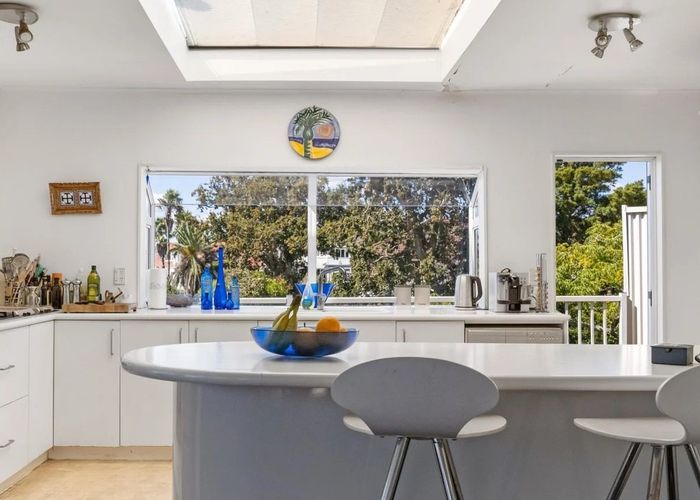  at 64 Codrington Crescent, Mission Bay, Auckland