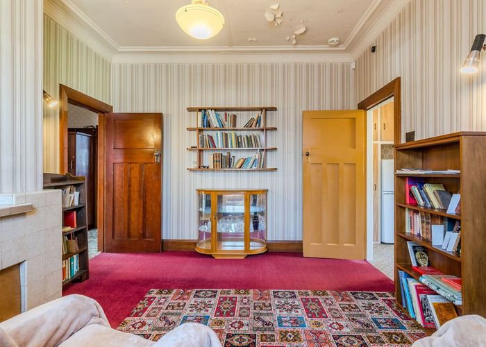  at 156 Surrey Street, Saint Clair, Dunedin