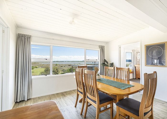  at 518 Pukehina Parade, Pukehina, Western Bay Of Plenty, Bay Of Plenty