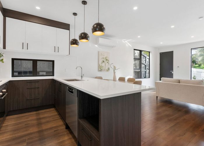  at 10A Egret Court, Unsworth Heights, North Shore City, Auckland
