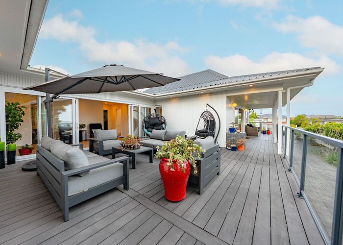  at 132 Porritt Avenue, Chatswood, North Shore City, Auckland