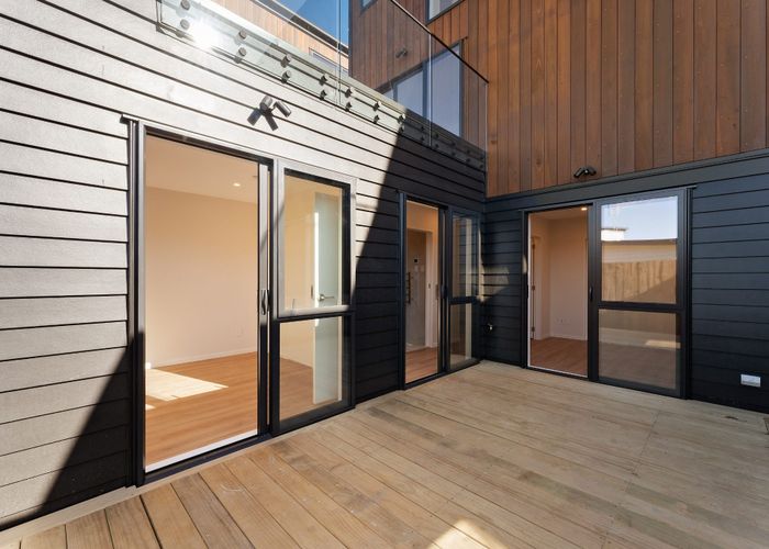  at 2/3 Rangiora Road, Greenlane, Auckland City, Auckland