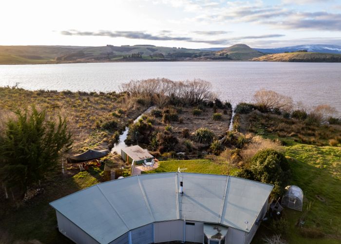  at 189 Lake Road, Clarendon