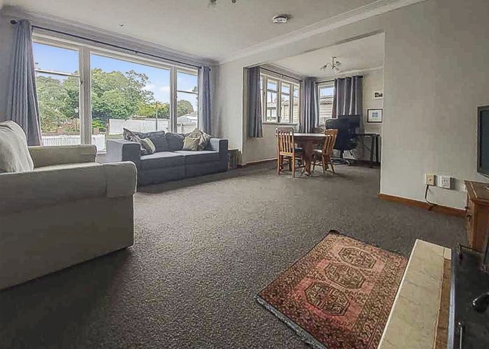  at 2 Springbank Lane, Te Atatu Peninsula, Auckland