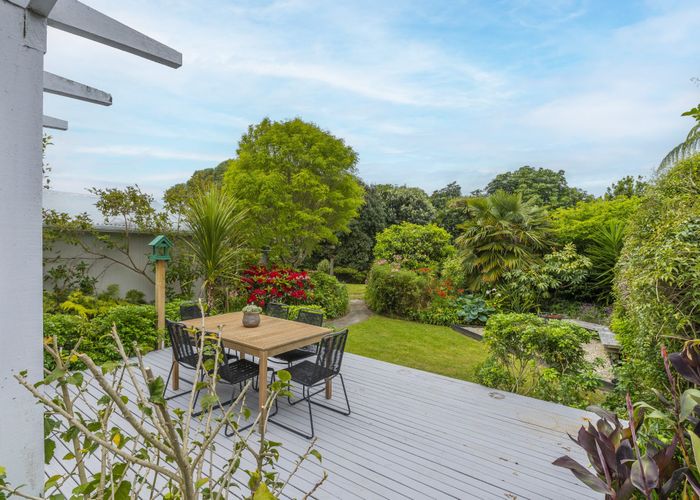  at 213 Te Moana Road, Waikanae
