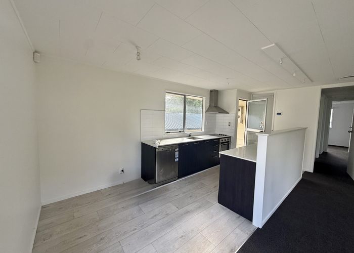  at 8 Mahoe Glade, Patumahoe, Pukekohe