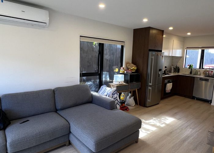  at 1/72 Tiraumea Drive, Pakuranga, Manukau City, Auckland
