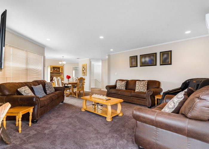  at 8 Chiania Place, Somerville, Manukau City, Auckland