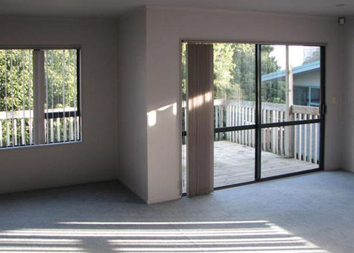  at 3/93 Ferndale Road, Mount Wellington, Auckland