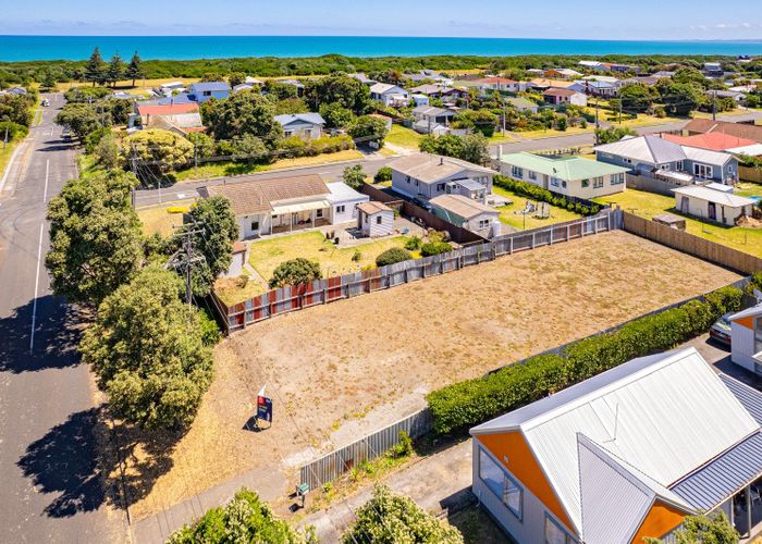  at 19 Karewa Street, Castlecliff, Whanganui, Manawatu / Whanganui
