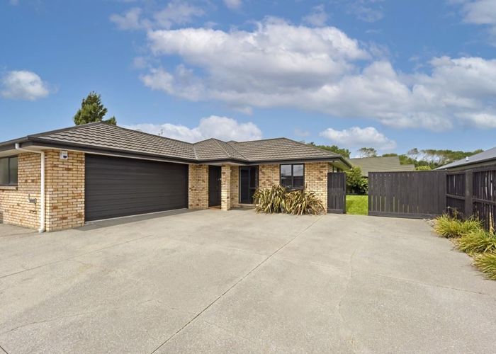  at 6 Foresthill Place, Bromley, Christchurch
