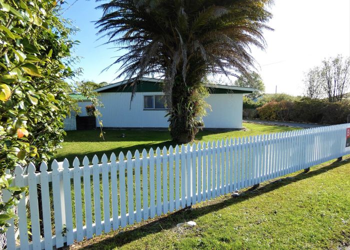  at 2 Stewart Street, Waimangaroa