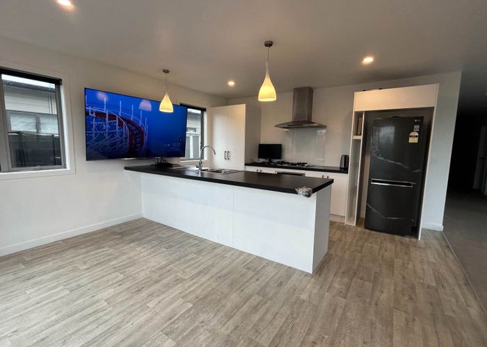  at 210 Lakes Boulevard, Pyes Pa, Tauranga, Bay Of Plenty