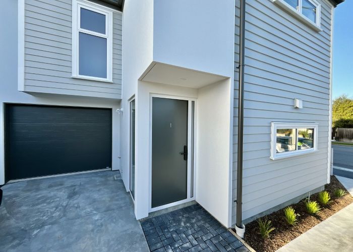  at 1/677 Gloucester Street, Linwood, Christchurch City, Canterbury