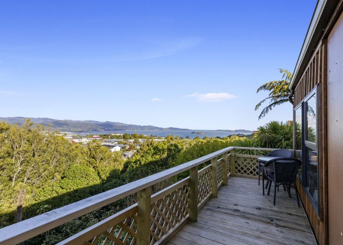  at 14 Laurel Grove, Maungaraki, Lower Hutt