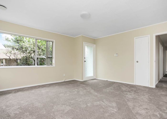  at 80 Beach Road, Te Atatu Peninsula, Auckland