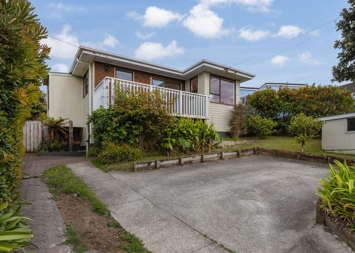  at 124 Te Pene Avenue, Titahi Bay, Porirua