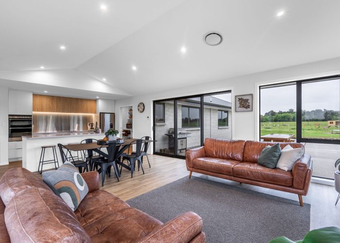  at 244 Mill Road South, Seaward Bush, Invercargill