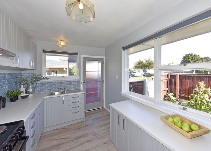  at 1/132 Aldwins Road, Phillipstown, Christchurch