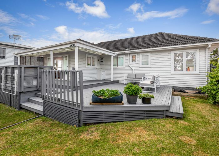  at 51 Matipo Road, Te Atatu Peninsula, Waitakere
