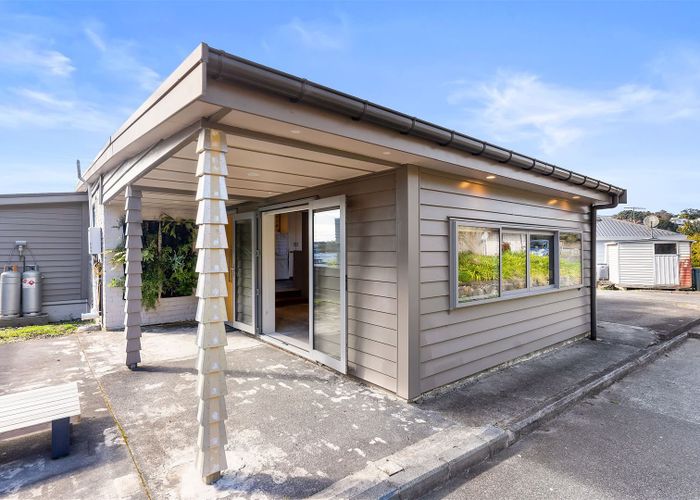  at 1/730 Beach Road, Browns Bay, Auckland