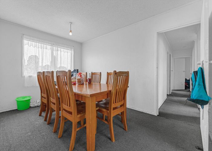  at 1 Becker Drive, Weymouth, Manukau City, Auckland