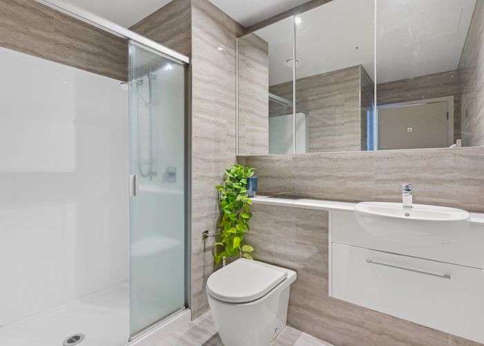  at 606/3 Rose Garden Lane, Albany, North Shore City, Auckland