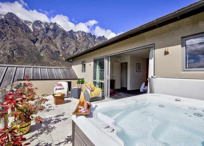  at 1 Afton LANE, Jacks Point, QUEENSTOWN