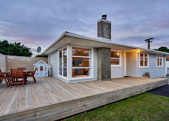  at 11 Dunmail Way, Newlands, Wellington