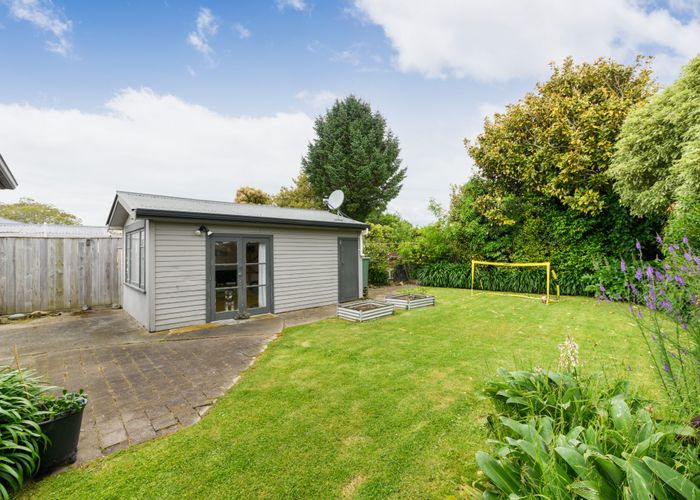  at 14 Snowdon Avenue, Terrace End, Palmerston North