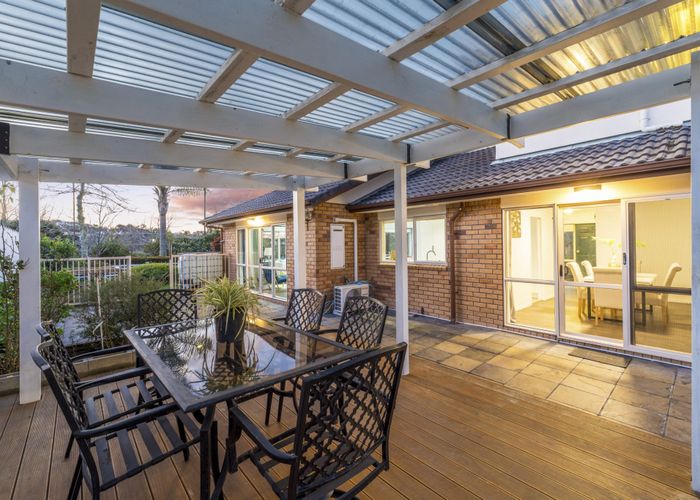  at 42 Lake Panorama Drive, Henderson, Waitakere City, Auckland