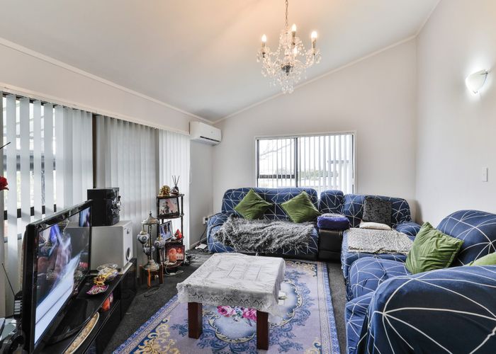  at 8 Abelia Place, Papatoetoe, Manukau City, Auckland