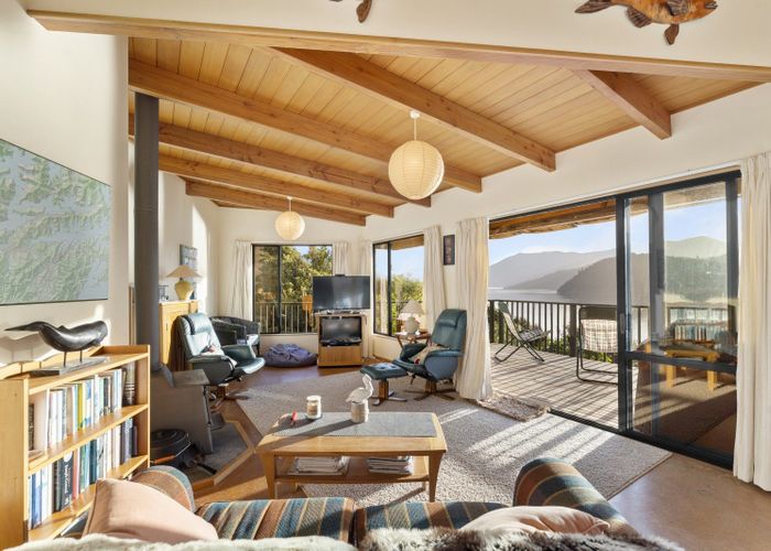  at 42 Lawrence Road, Picton