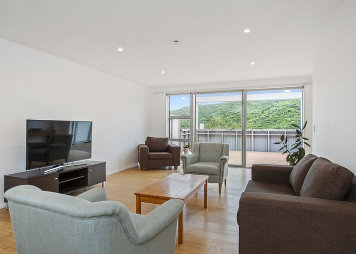  at 7 Saddleback Grove, Karori, Wellington