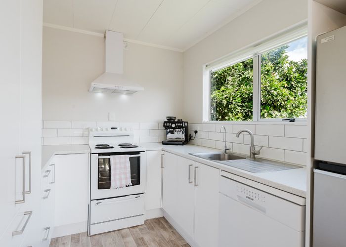  at 4 Beadle Place, Saint Andrews, Hamilton, Waikato