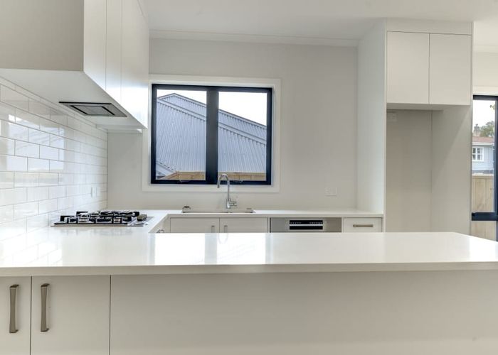  at 2/49 Hinton Avenue, Forest Lake, Hamilton, Waikato