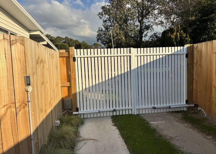  at 2/32 Sapphire Place, Chartwell, Hamilton, Waikato