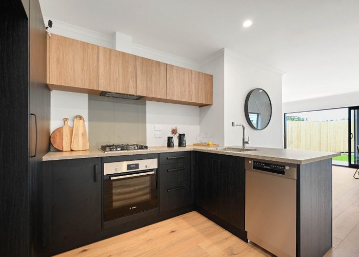  at 2/12 McEwan Place, Fitzroy, Hamilton, Waikato