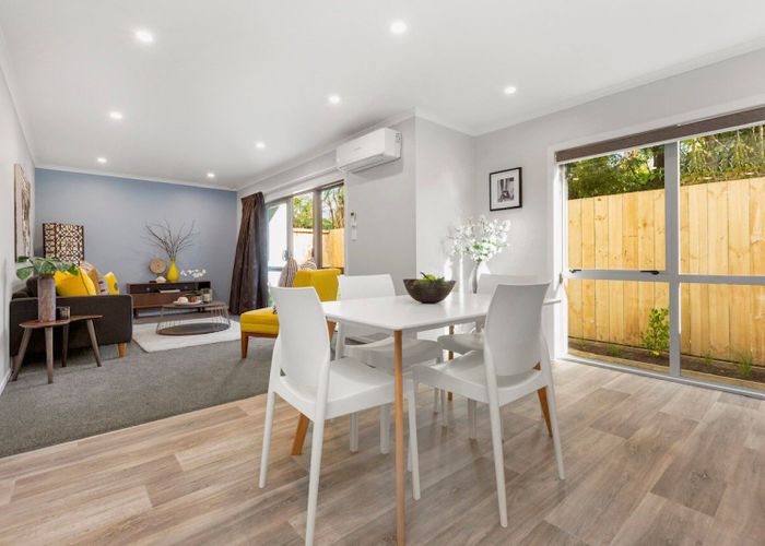  at 2/10 Gazeley Avenue, Silverdale, Hamilton, Waikato