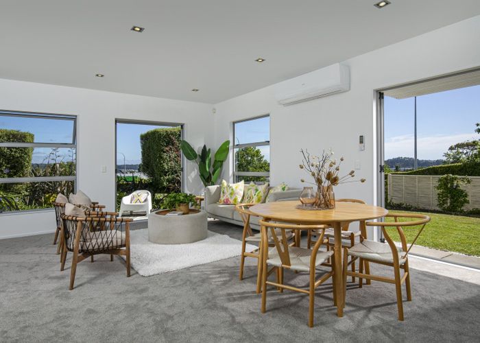  at 12/40 Scarlet Oak Drive, Albany, North Shore City, Auckland