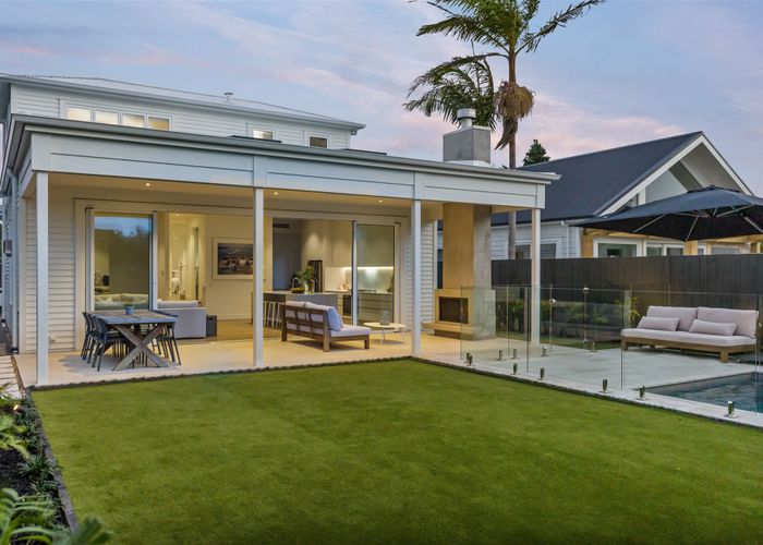  at 4 Faulder Avenue, Westmere, Auckland