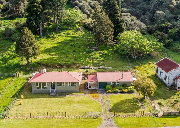  at 48A-B Whangamomona Road, Stratford East, Stratford, Taranaki