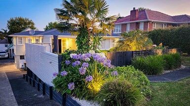  at 1/12 Patons Road, Howick, Auckland
