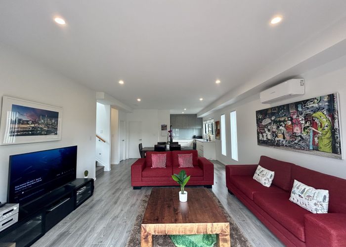  at 2/13 Oteha Valley Road, Oteha, North Shore City, Auckland