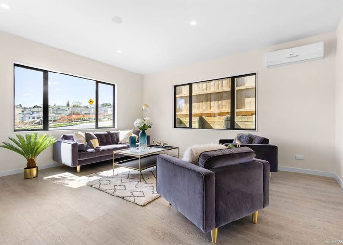  at 14 Mamuku Drive, Massey, Auckland